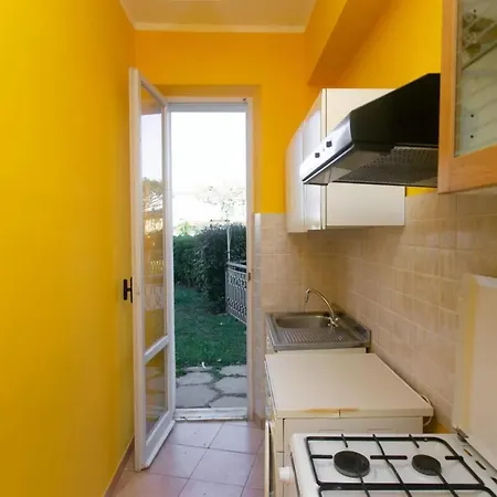 Marcelli, Quadrilocale Con Giardino A 100mt Dal Mare - M088 Marcelli