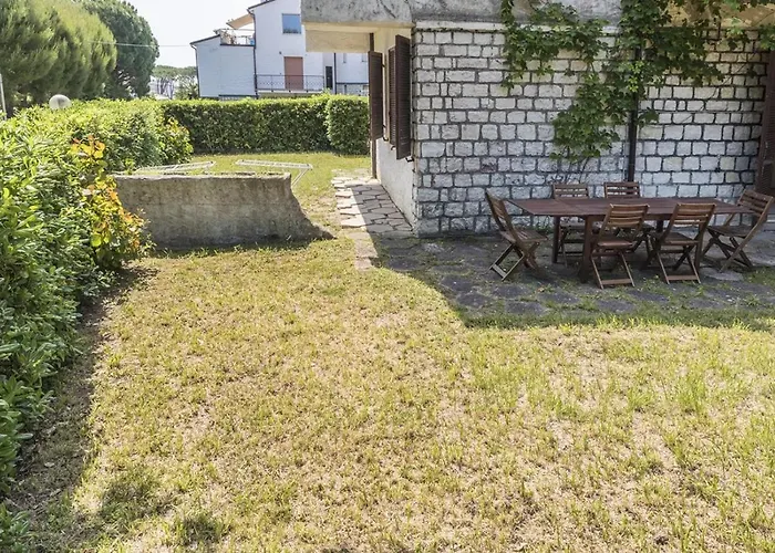 Apartment Marcelli, Quadrilocale Con Giardino A 100mt Dal Mare - M088 Marcelli